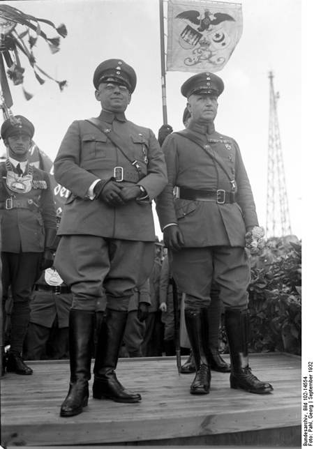 Franz Seldte und Theodor Düsterberg, Mitbegründer des Stahlhelms (September 1932)
